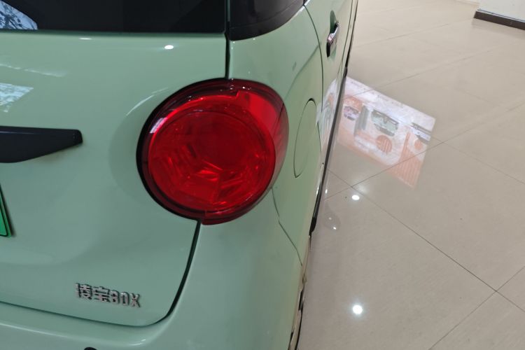 凌宝汽车 凌宝BOX 2022款 卓文君Pro版车身外观6006