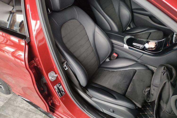 奔驰C级 2020款 C 260 运动版局部细节41