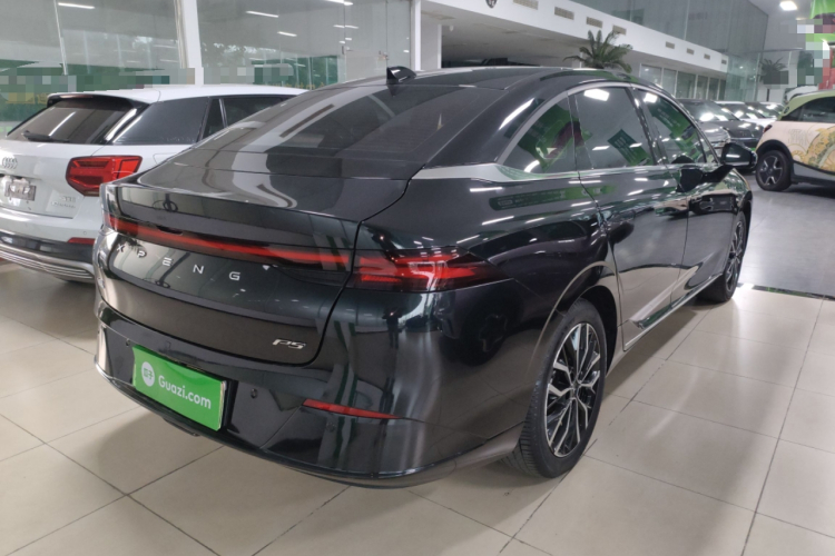 小鹏P5 2024款 500Plus版车身外观7