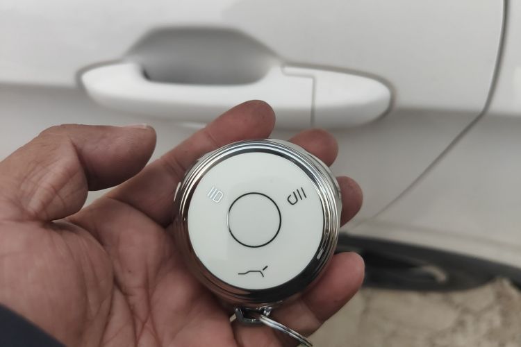 哪吒汽车 哪吒V 2021款 长续航娱乐版中控内饰7001