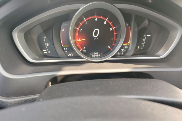 沃尔沃V40 2018款 T3 智雅版中控内饰15