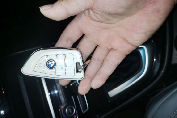 宝马2系多功能旅行车 2015款 218i 领先型中控内饰7001