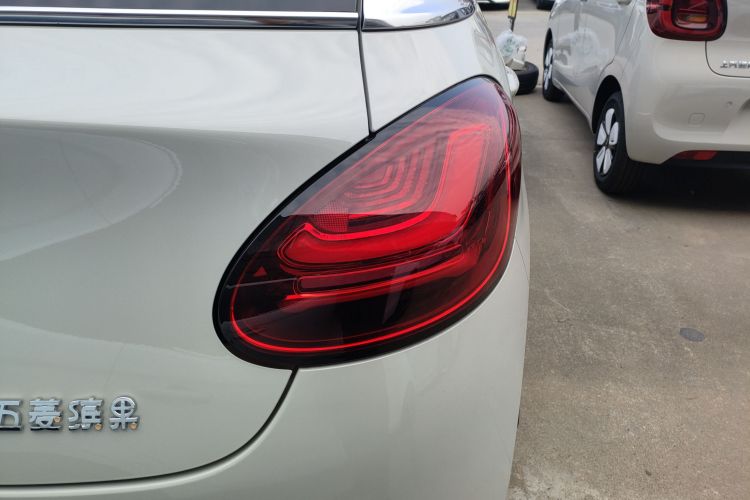 五菱汽车 五菱缤果 2025款 333km 悦享款车身外观9