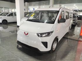 五菱汽车 五菱扬光 2025款 400km 客车版舒适型