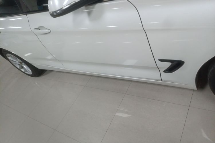 宝马3系GT 2013款 320i 领先型局部细节9001