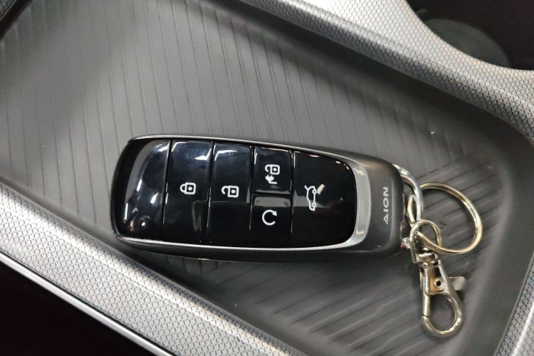 埃安 AION Y 2022款 Plus 70 智领版中控内饰11