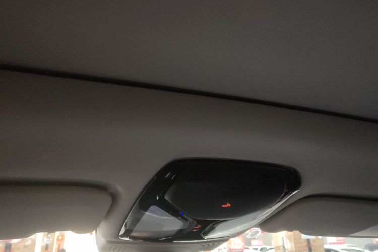 宝马X3 2022款 改款 xDrive30i 尊享型 M曜夜套装中控内饰22