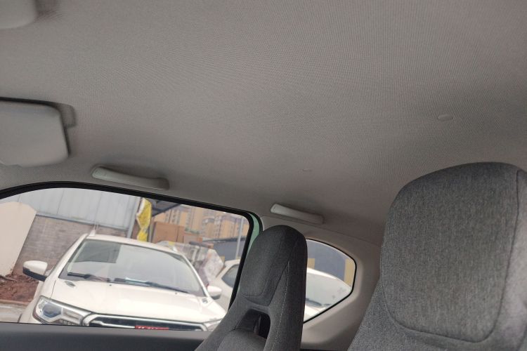 五菱汽车 宏光MINIEV 2022款 轻松款 磷酸铁锂中控内饰22