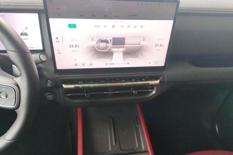 坦克300 2025款 2.0T 征服者局部细节16