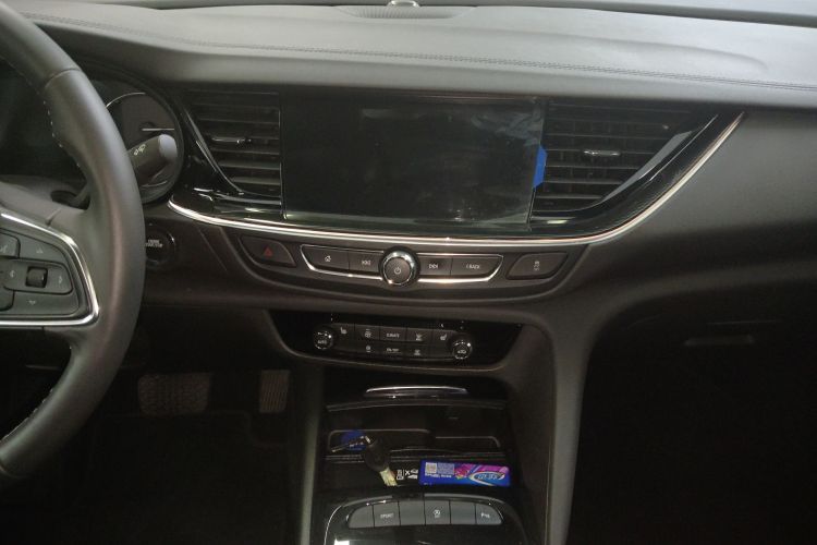 别克 君威 2024款 改款 28T 纵享版中控内饰16