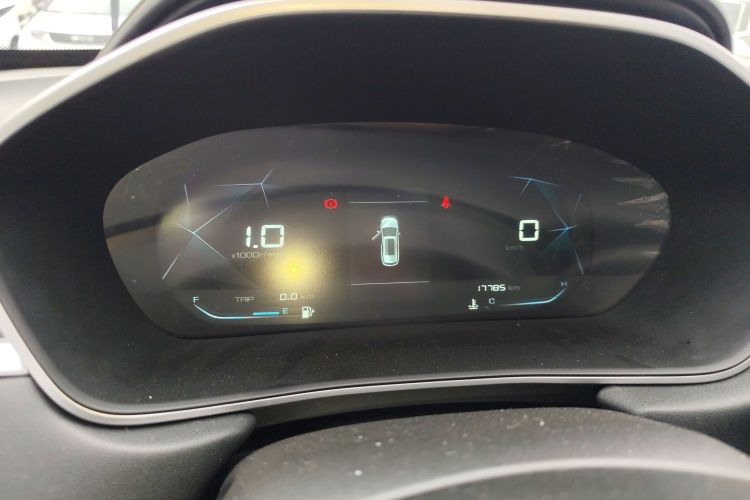 宝骏530 2021款 全球车周年纪念版 1.5T 手动尊贵型 6座中控内饰14