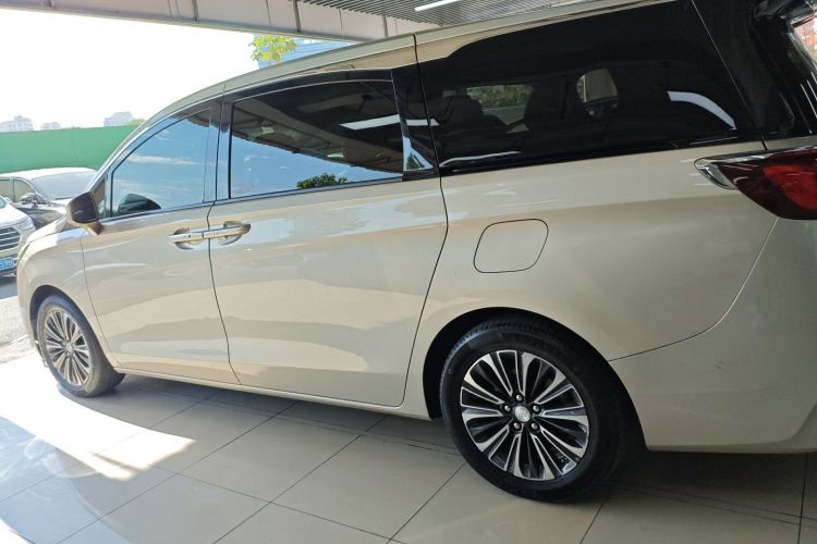 别克GL8 2020款 ES陆尊 653T 豪华型车身外观6003