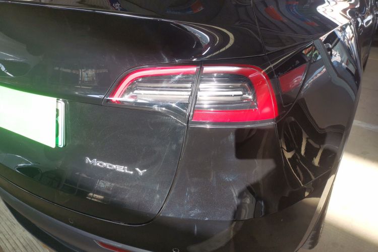 特斯拉 Model Y 2022款 后轮驱动版车身外观6006