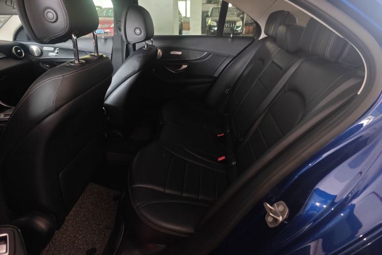 奔驰C级 2020款 改款 C 260 L 运动版中控内饰7004