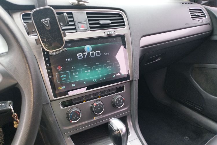 大众 高尔夫 2016款 1.6L 自动时尚型中控内饰16