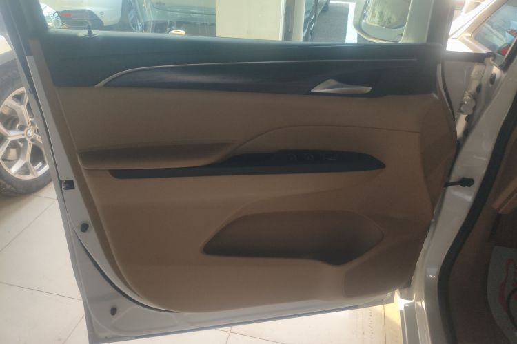 别克GL8 2021款 ES陆尊 653T 豪华型中控内饰7007