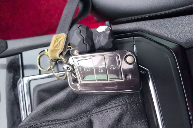 大众 凌渡 2019款 280TSI DSG舒适版 国V中控内饰11