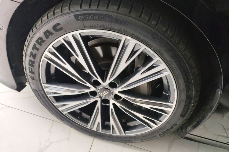 奥迪A6L 2023款 改款 45 TFSI 臻选动感型车身外观6001