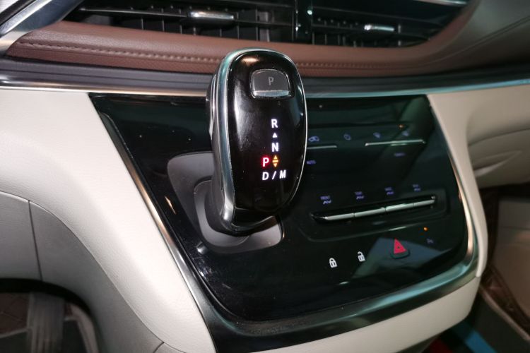 别克GL8 2021款 陆上公务舱 652T 豪华型局部细节18