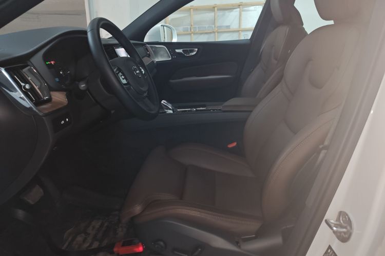 沃尔沃XC60新能源 2024款 T8 插电混动 长续航四驱智雅豪华版局部细节19