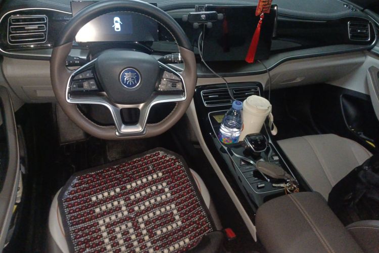 比亚迪 秦PLUS 2023款 冠军版 EV 420KM超越型中控内饰7002