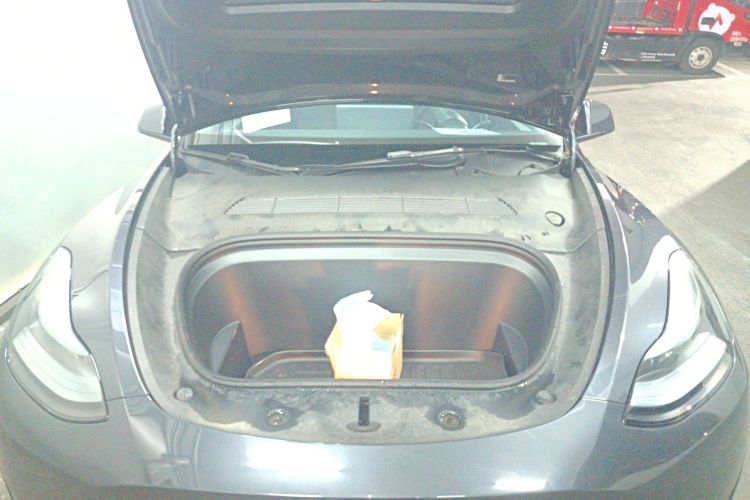 特斯拉 Model Y 2024款 后轮驱动版局部细节24