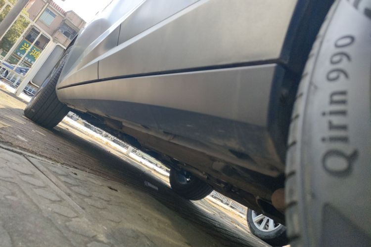 广汽传祺 传祺GS3 2023款 影速 270T R-STYLE版局部细节9002