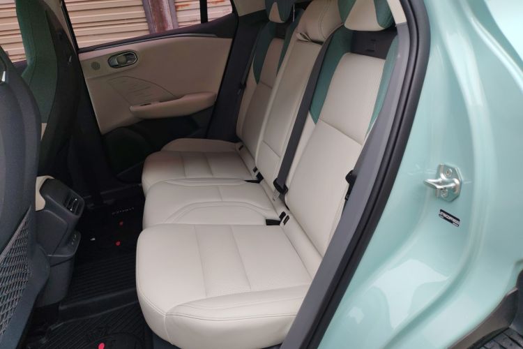 领克06 EM-P 2023款 EM-P 126长续航Halo中控内饰7003