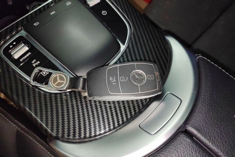 奔驰C级 2021款 C 260 星耀臻藏版中控内饰7001