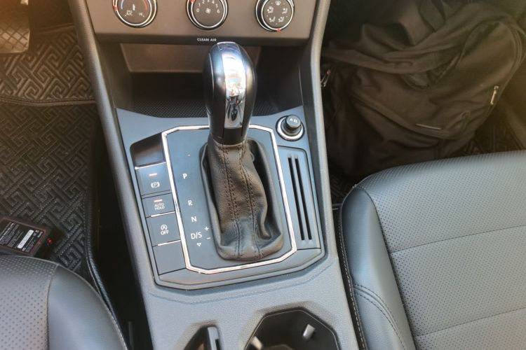 大众 朗逸 2018款 1.5L 自动舒适版 国V中控内饰18