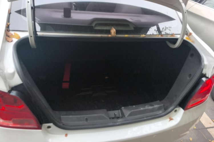 雪佛兰 2015款 赛欧3 1.5L 手动理想天窗版局部细节23