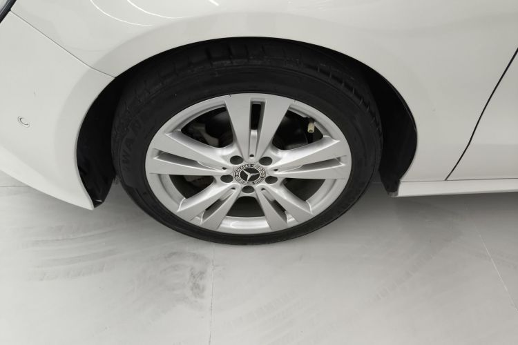 奔驰A级(进口) 2018款 A 200 动感型车身外观6007