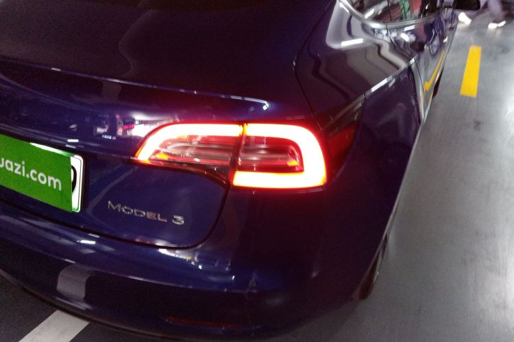 特斯拉 Model 3 2021款 改款 标准续航后驱升级版 3D1车身外观9