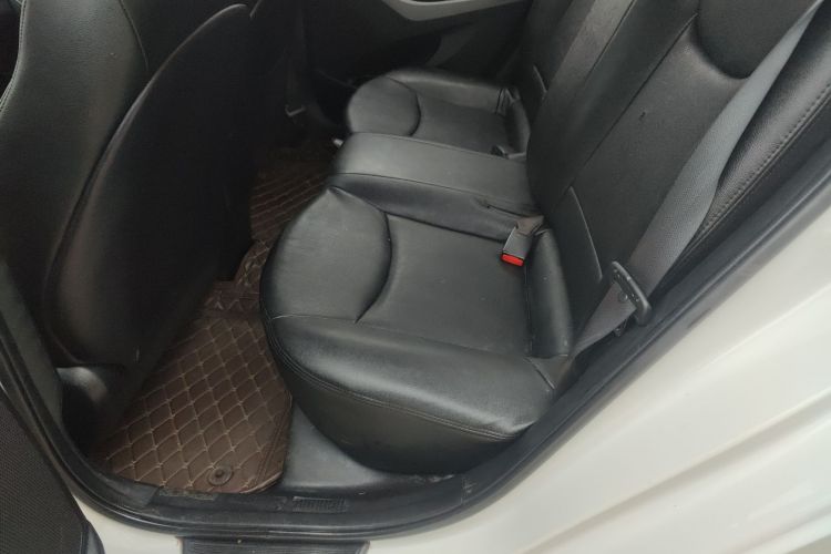 现代 朗动 2016款 1.6L 自动智能型中控内饰21