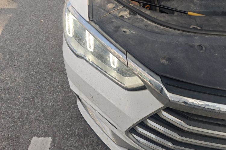 比亚迪 宋Pro 2019款 1.5T 自动尊贵型车身外观8