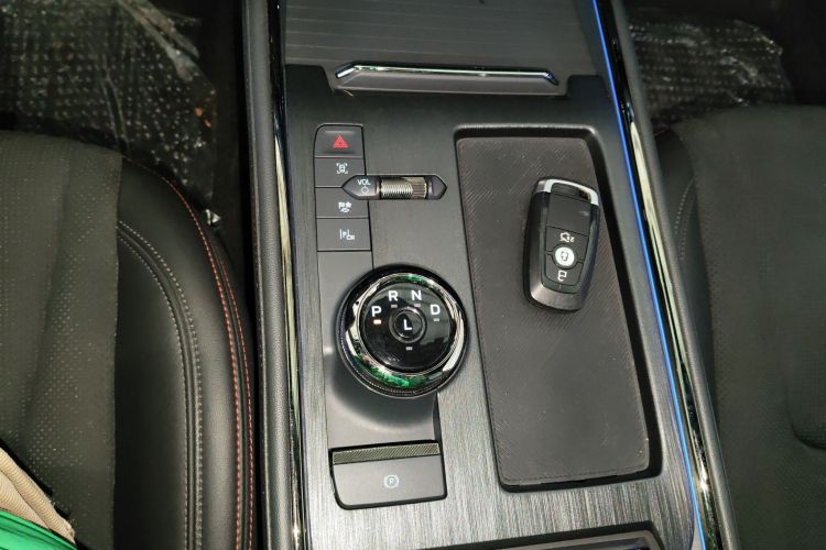 福特 蒙迪欧 2024款 2.0T E-混动运动版 ST-Line局部细节18