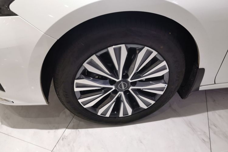 日产 天籁 2022款 2.0L XL-TLS 悦享版车身外观6007