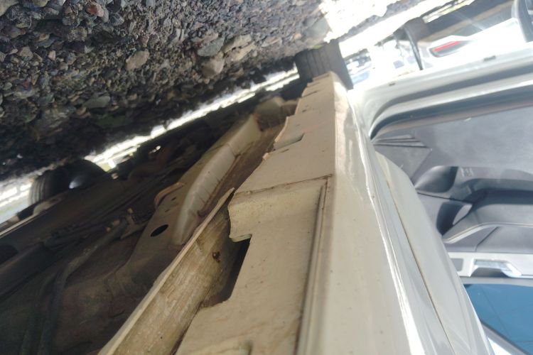 比亚迪 秦Pro 2020款 超越版 1.5TI 自动尊贵型局部细节9002