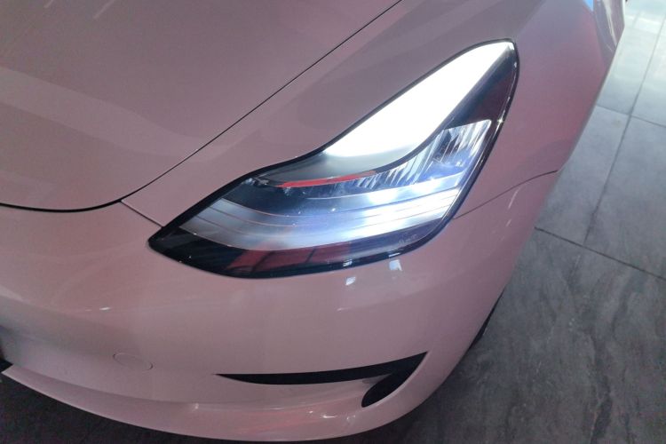 特斯拉 Model 3 2021款 标准续航后驱升级版局部细节36