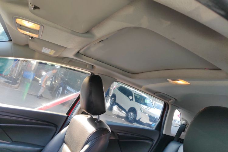 本田 飞度 2018款 1.5L CVT舒适天窗版中控内饰22