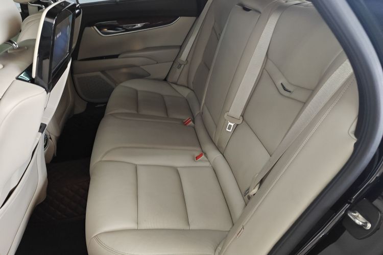 凯迪拉克XTS 2016款 28T 豪华型中控内饰7004