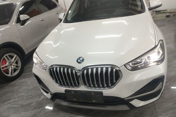 宝马X1 2020款 sDrive20Li 时尚型车身外观2