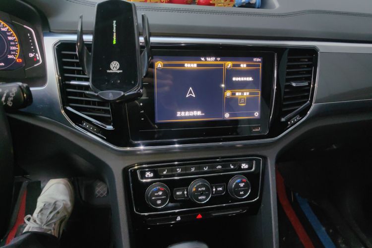 大众 途昂 2020款 330TSI 两驱豪华版 国VI中控内饰16