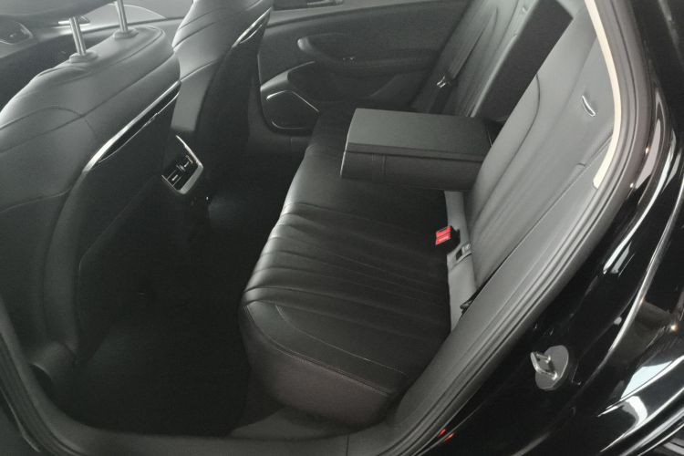 红旗H5 2023款 1.5T DCT智联旗韵版中控内饰21