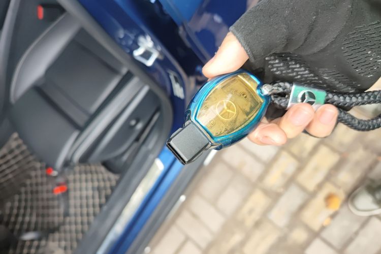 奔驰GLA 2018款 GLA 200 动感型中控内饰11