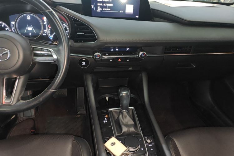 马自达3 昂克赛拉 2021款 2.0L 自动质雅版中控内饰16