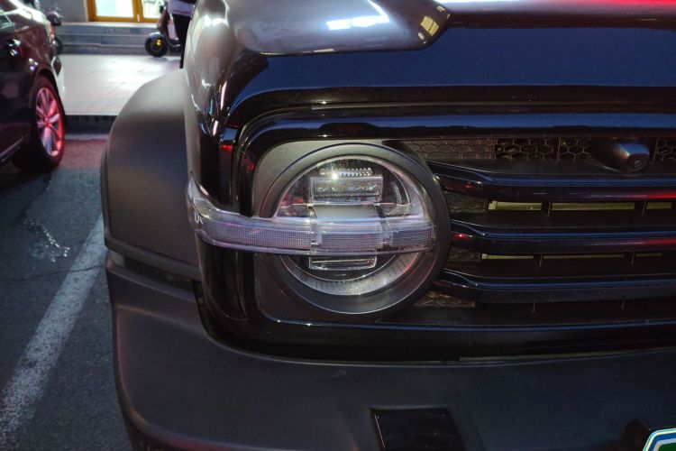 坦克300 2024款 2.0T 征服者车身外观8