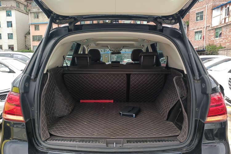 奔驰GLE 2017款 GLE 320 4MATIC 豪华型局部细节23