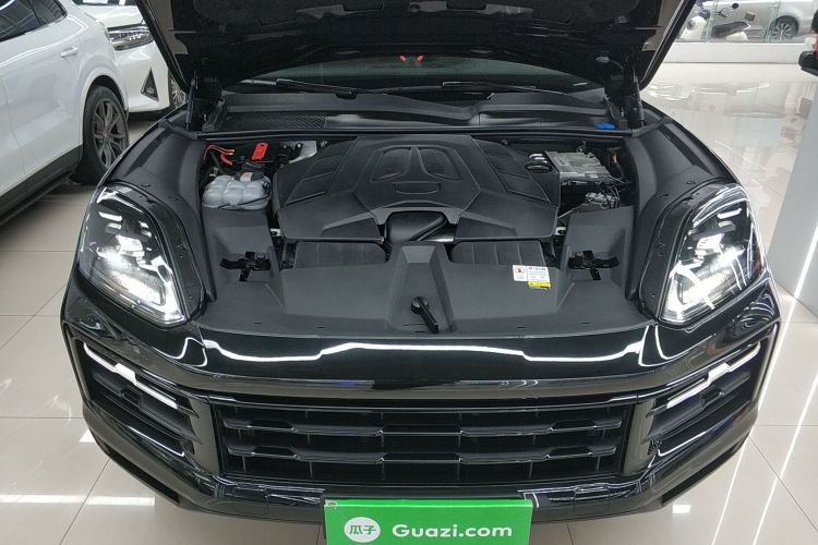 保时捷 2024款 Cayenne 3.0T机舱底盘24