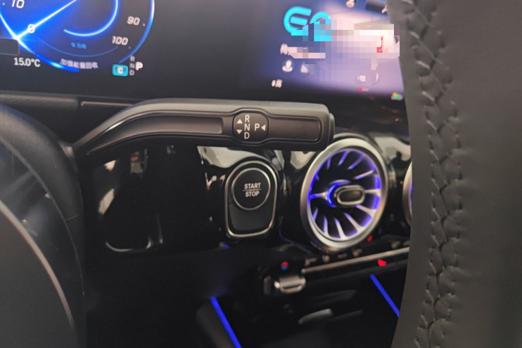 奔驰EQA 2025款 EQA 260中控内饰18